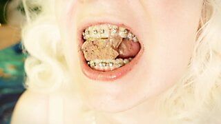 BRACES fetish – ASMR video of eating food MUKBANG…