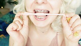 BRACES fetish: ASMR video of eating MUKBANG.