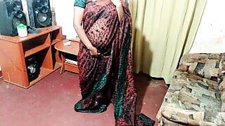 Hot Indian Bhabhi Dammi Nice Sexy Video 16