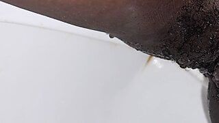 Anyone available there to drink my sweet fluffy pee