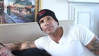 Hot chicks and horny dudes prepare themselves to get in the ride