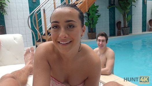 HUNT4K. Young bad bitch sucks dick and gets banged by