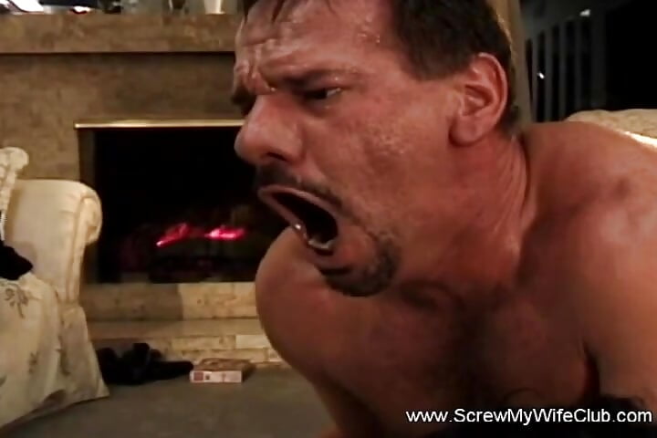 Enjoy The Wild Swinger Threesome